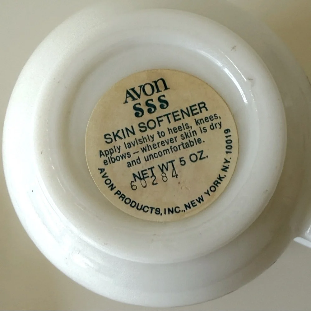 Vintage Avon Delft Blue Milk Glass Jar with Lid - Floral Cottagecore EUC
